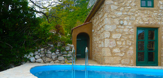 Pool 1 Large